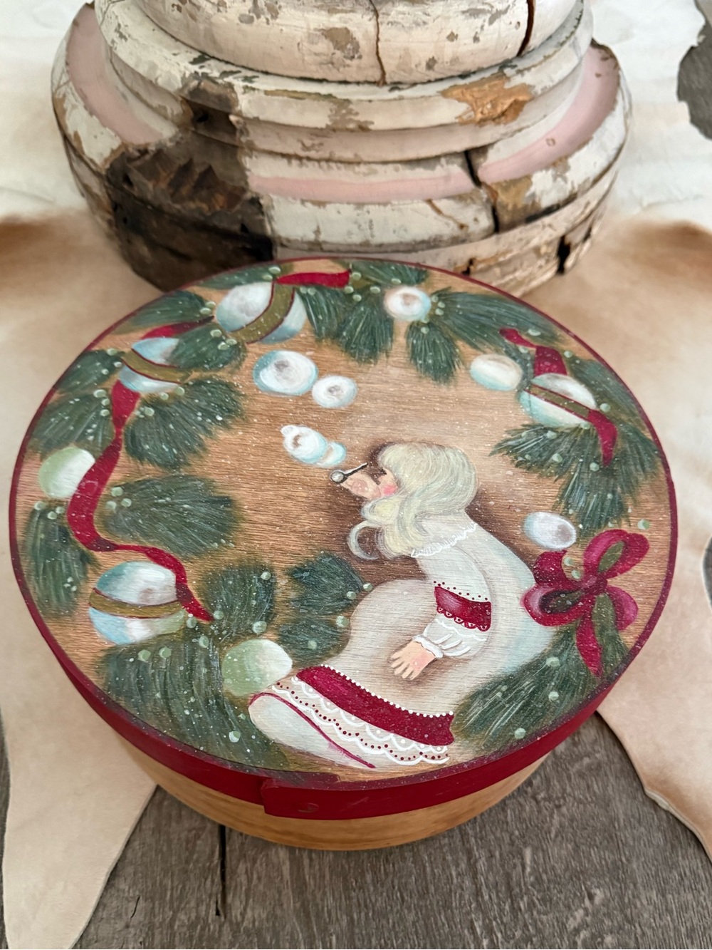 Gorgeous Heavy Hand-Painted Holiday Round Wood Box - Red and Green